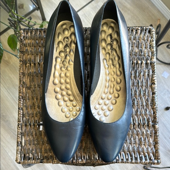 Walking Cradles Black Leather Pump‎ Heel Women’s size 13 - Picture 1 of 8